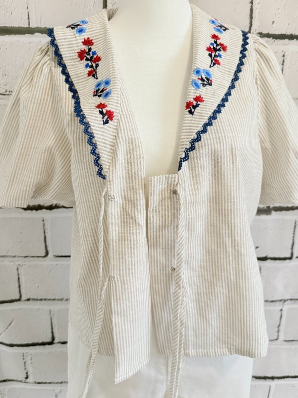NWT Caroline Constas Embroidered Tie Front Puff Sleeve Top Size S - Picture 10 of 15
